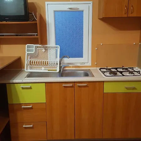 Natur Camping Bungalow T2 度假居 *